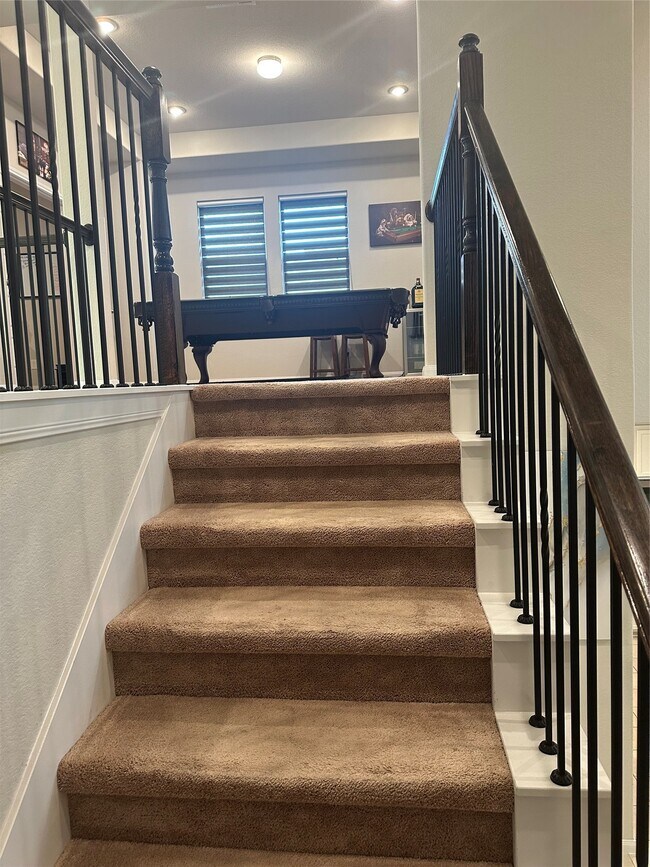 Building Photo - 1617 Darwin Cedar Dr