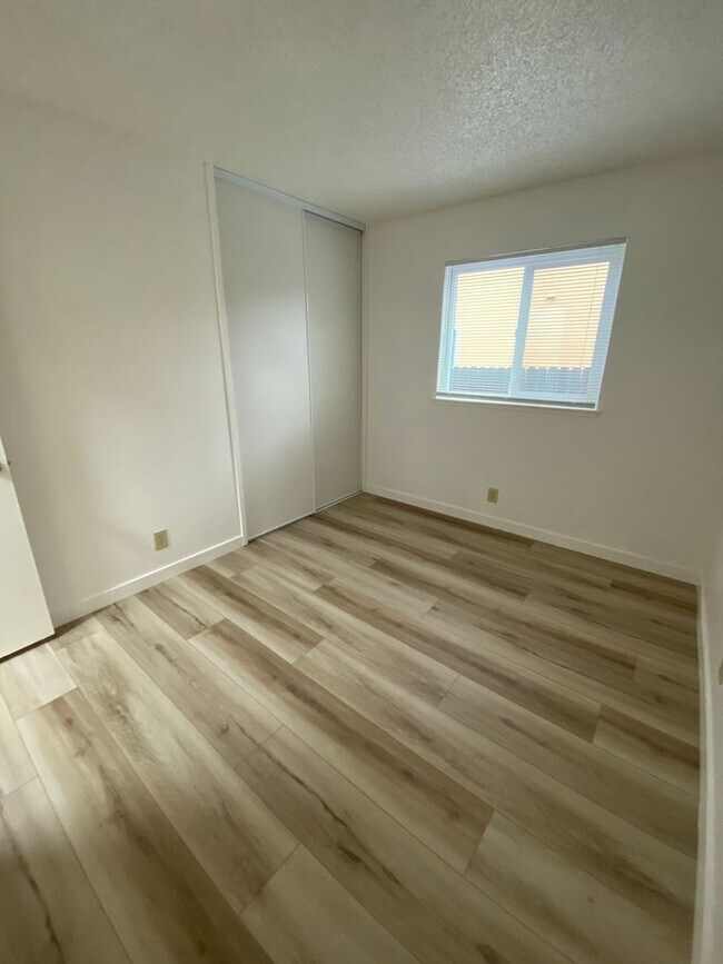 Building Photo - Fully Remodeled Single Story Spacious 3bed/2 bath home on corner lot in Suisun City!!!!