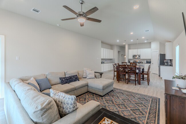 Building Photo - 22035 Juniper Crossing Dr