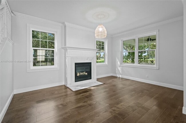 Building Photo - 118 Barbados Dr