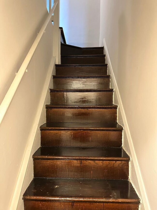 Building Photo - 2761 Baker St