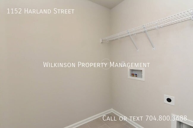Building Photo - 1152 Harland St