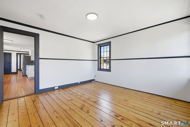 Building Photo - 883 Worthington Ridge