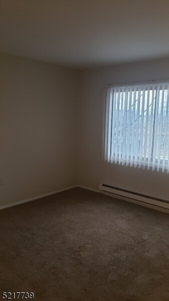 Building Photo - 818 E Hazelwood Ave