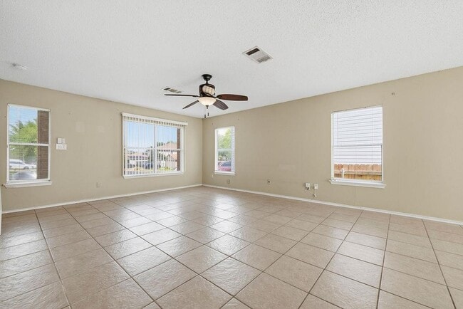 Building Photo - 1109 Bradbury Ln