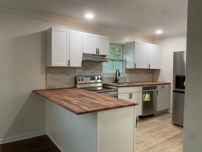 Building Photo - 4908 3rd Ave S