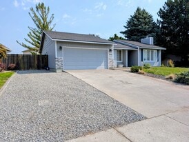 Building Photo - 8906 W Hood Ave