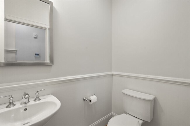 Building Photo - 60 Graystone Circle