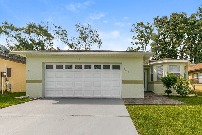 Building Photo - 1458 Eldra Dr