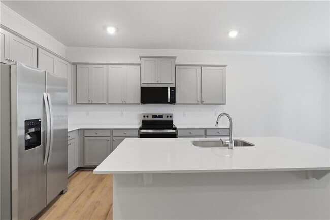Building Photo - 48 Berryville Dr