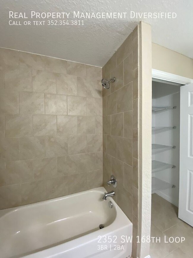 Building Photo - 2352 SW 168th Loop