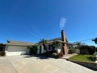 Building Photo - Camarillo 4 Bed 2 Bath Single Story Home on Corner Lot