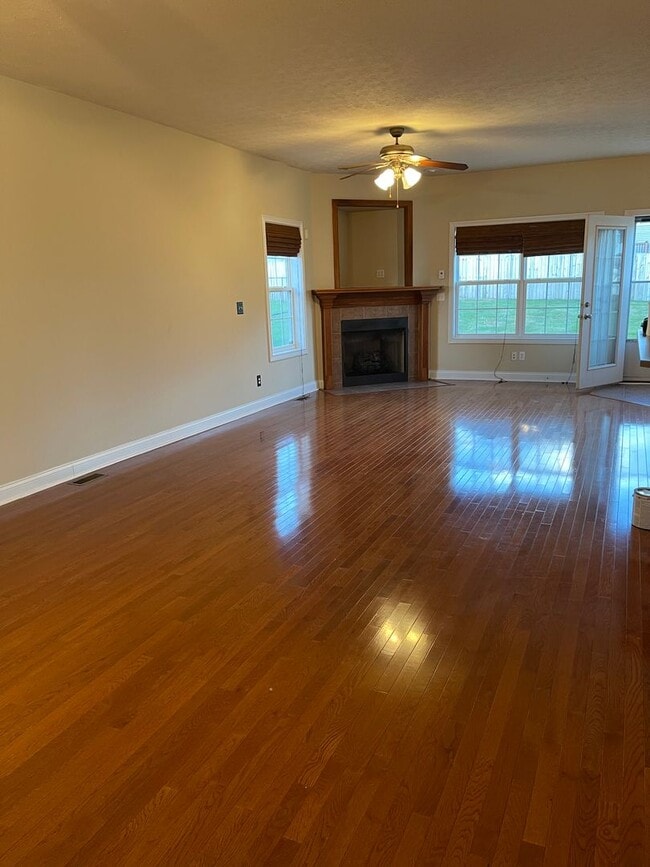 Building Photo - 417 Cabernet Dr