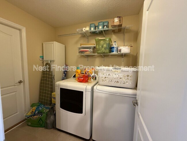 Building Photo - 4786 Yacht Ct