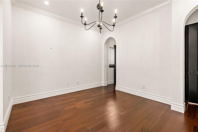 Building Photo - 5838 SW 50th St