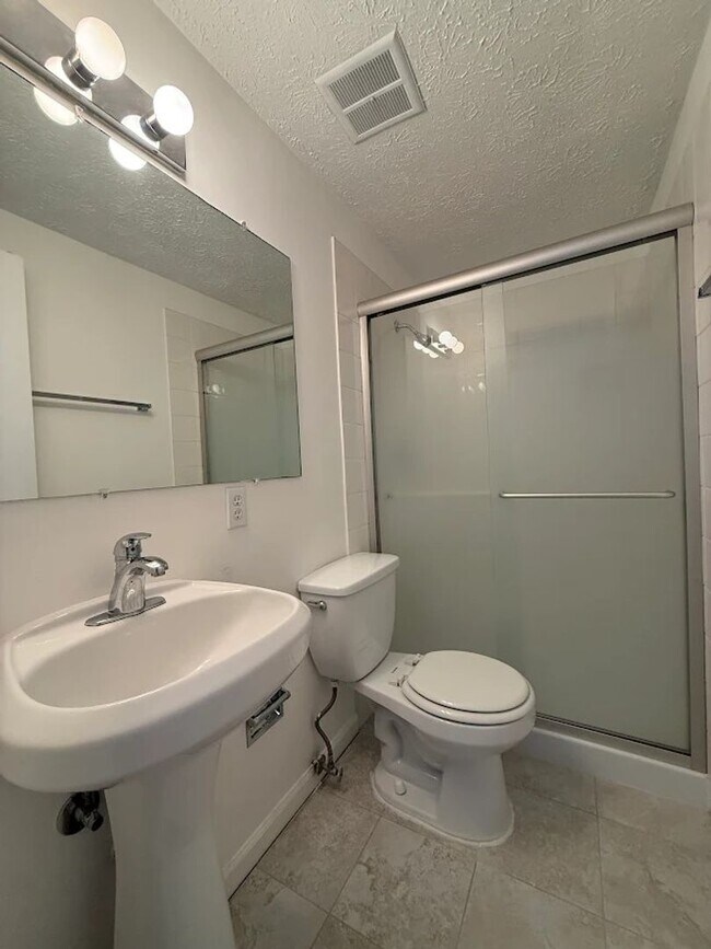 Building Photo - Spacious 4-Bedroom Home in Peachtree City! ***Get 50% Off Your First Month!***
