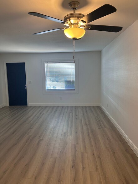 Building Photo - 6711 45th Ave W
