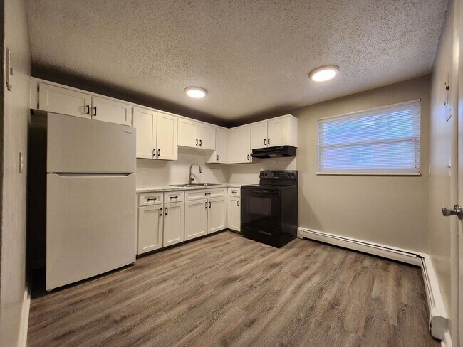 Building Photo - 7165 Alegre Cir