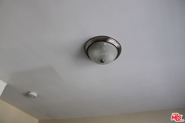 Building Photo - 6340 10th Ave