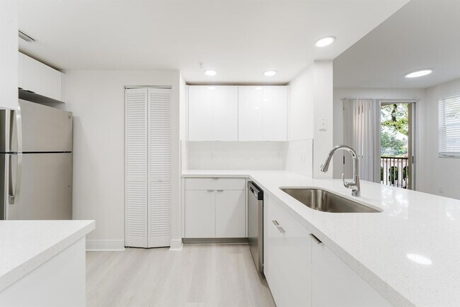 Building Photo - 20889 St Andrews Blvd