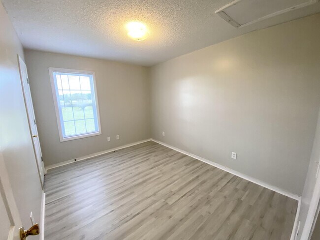 Building Photo - 229 Olive Branch Blvd
