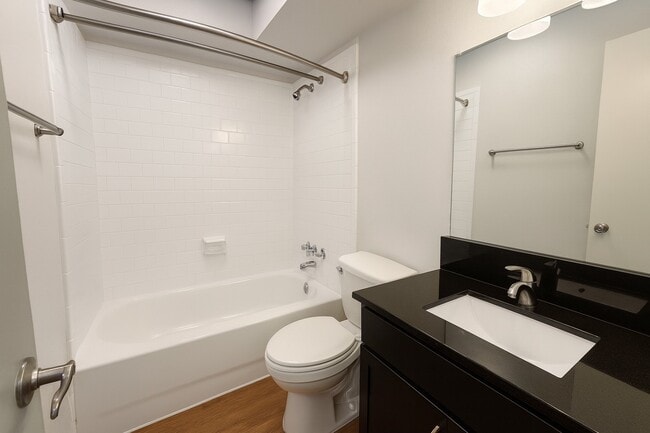 Building Photo - 5400 Memorial Dr