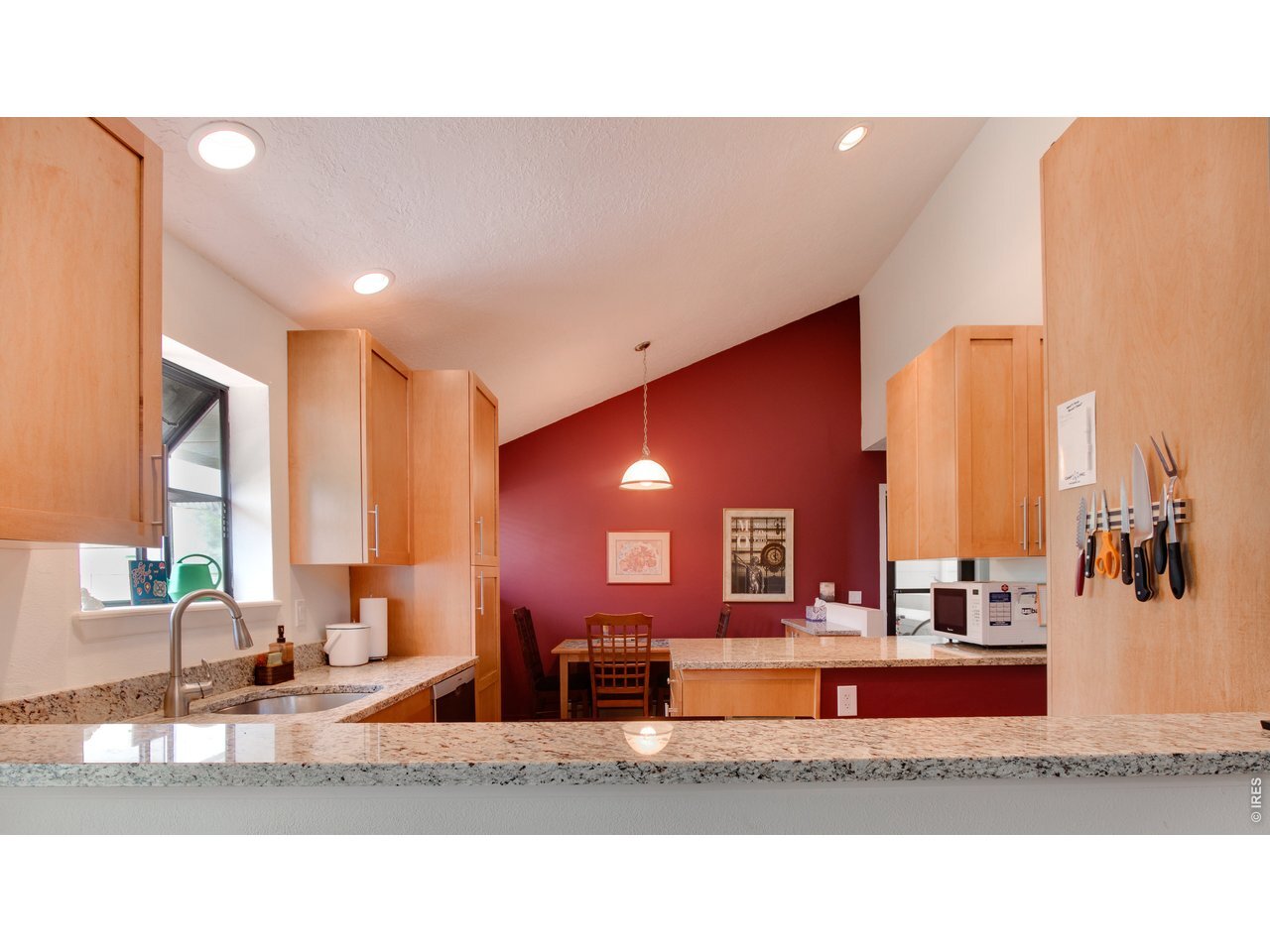 Building Photo - 7911 Countryside Dr
