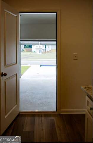 Building Photo - 129 Elijah St