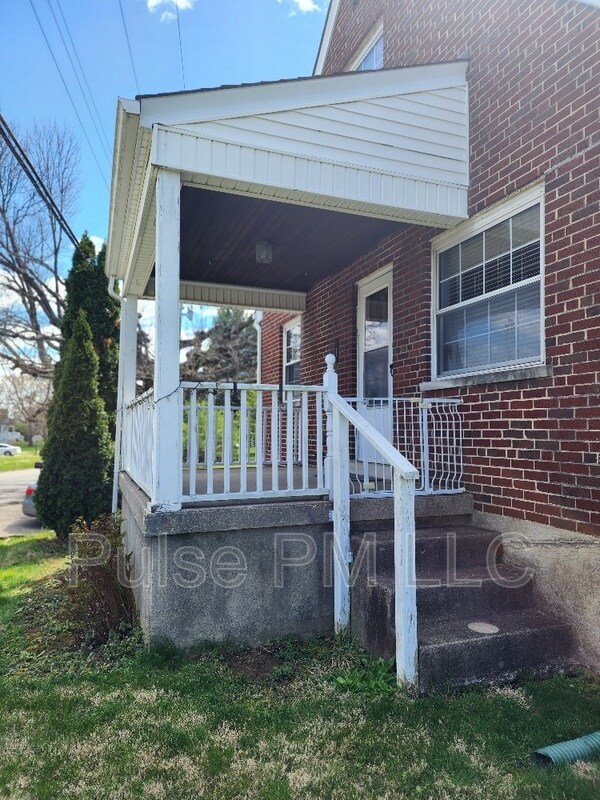 Building Photo - 3507 Wolf Rd