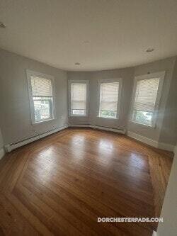 Building Photo - 44 Fenton St