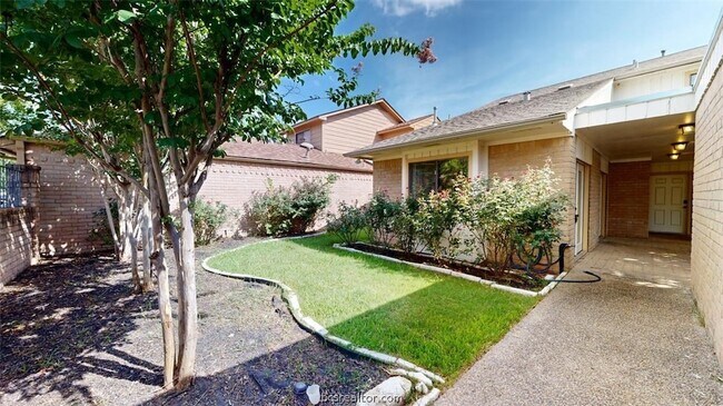Building Photo - 3004 Gleneagles Ct