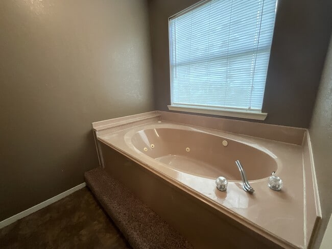 Building Photo - 24264 State Hwy 64