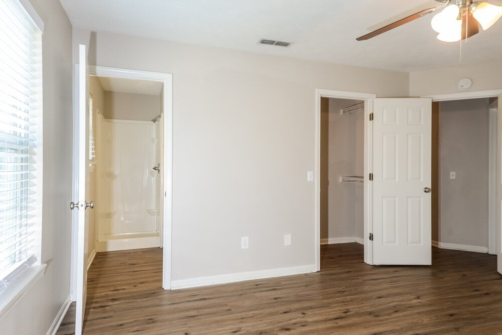Building Photo - 6238 Tybalt Pl