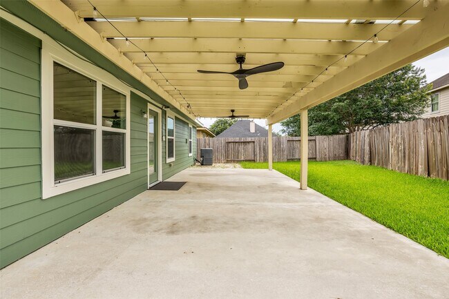 Building Photo - 11919 Prosperity Point Dr