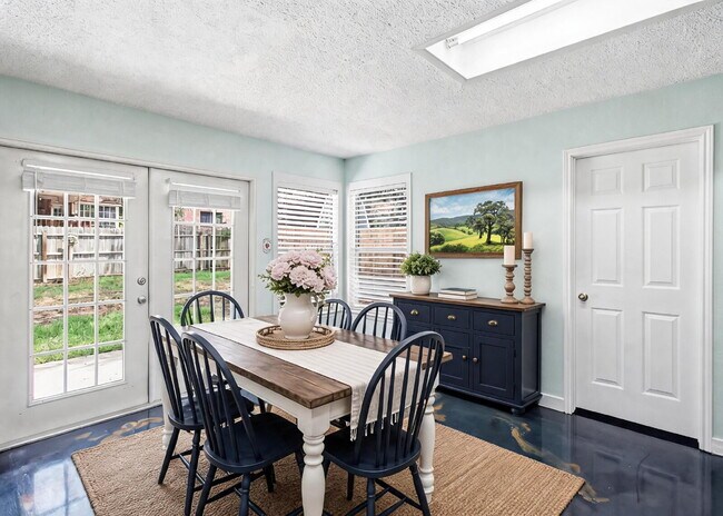 Building Photo - "Charming 3-Bed in Schertz with Spacious 2246 Sq Ft Layout!"