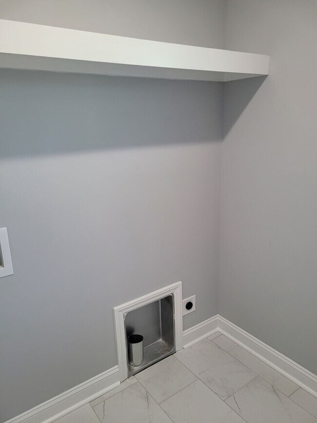 Building Photo - 506 Watauga Ave