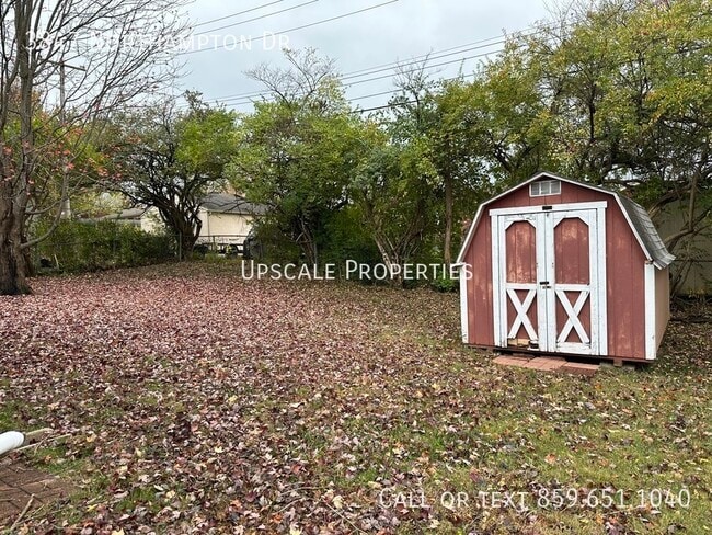 Building Photo - 3847 Northampton Dr