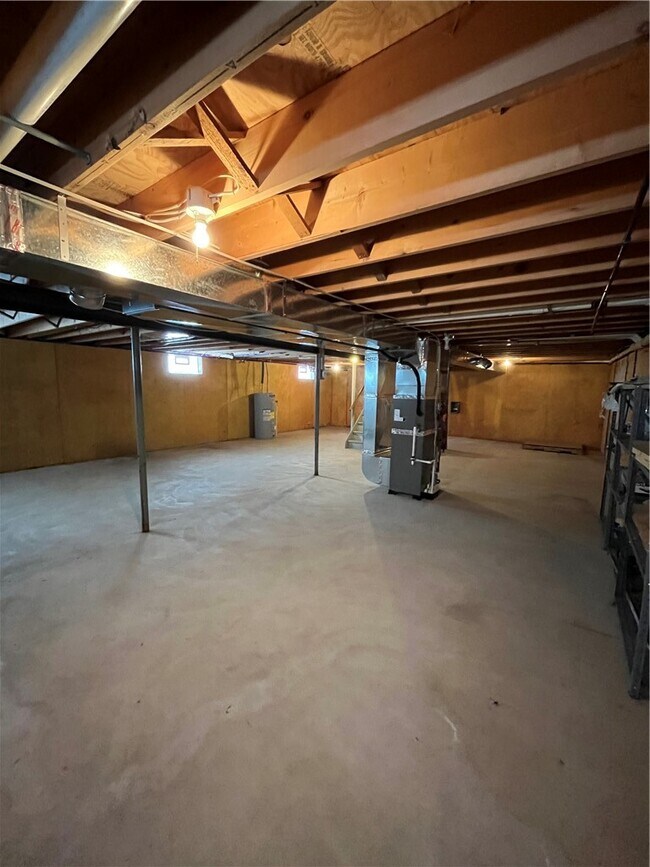 Building Photo - 7026 Lake Ave