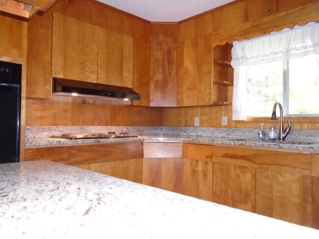Building Photo - 5514 Tuttle Cove Rd