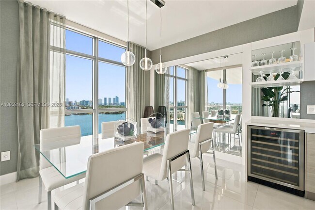 Building Photo - 17301 Biscayne Blvd