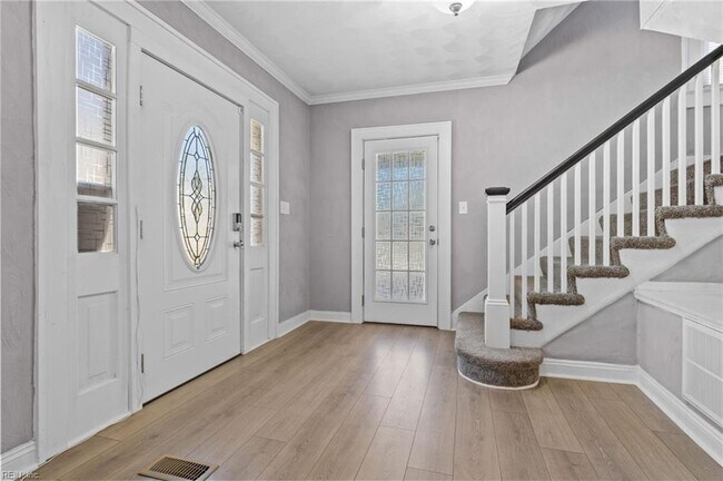 Building Photo - 849 W 34th St