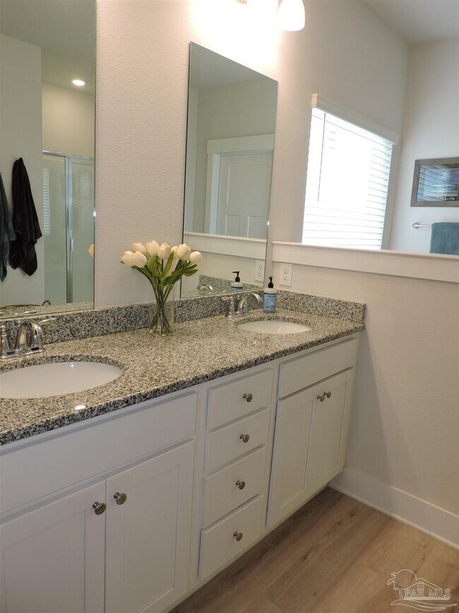 Building Photo - 10612 Davenport Lp