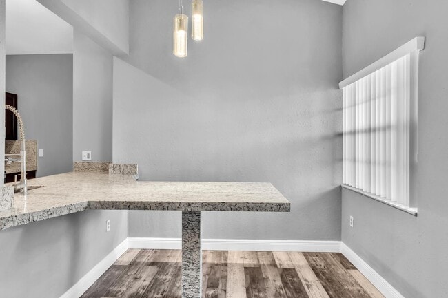 Building Photo - 2890 N Oakland Forest Dr