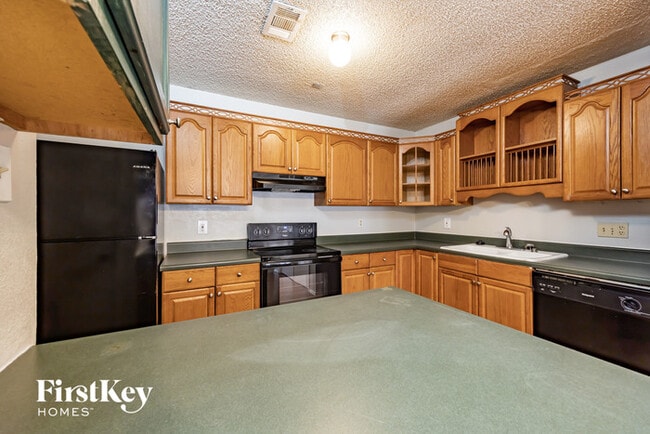 Building Photo - 23614 Pebworth Pl