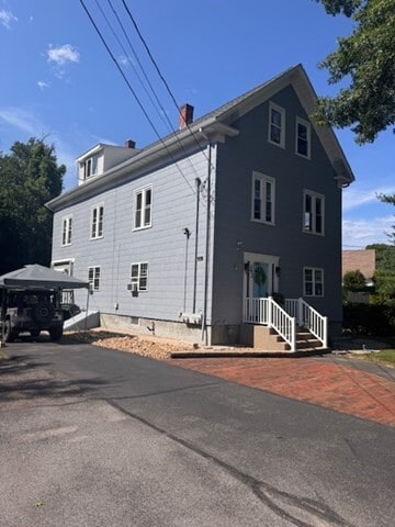 Building Photo - 362 Mt Hope St