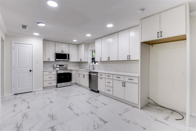 Building Photo - 258 Somerset Terrace