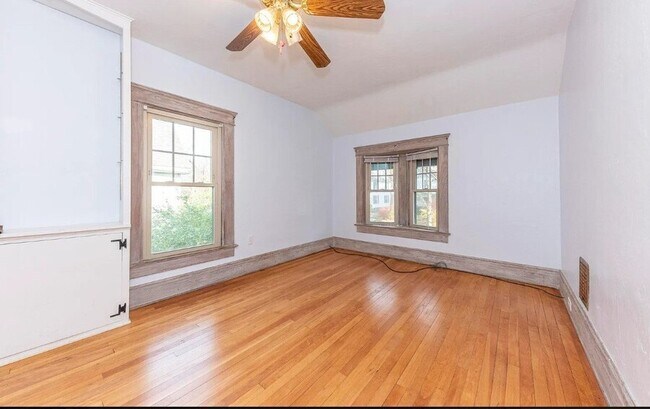 Building Photo - 1132 Michigan-1132MICH