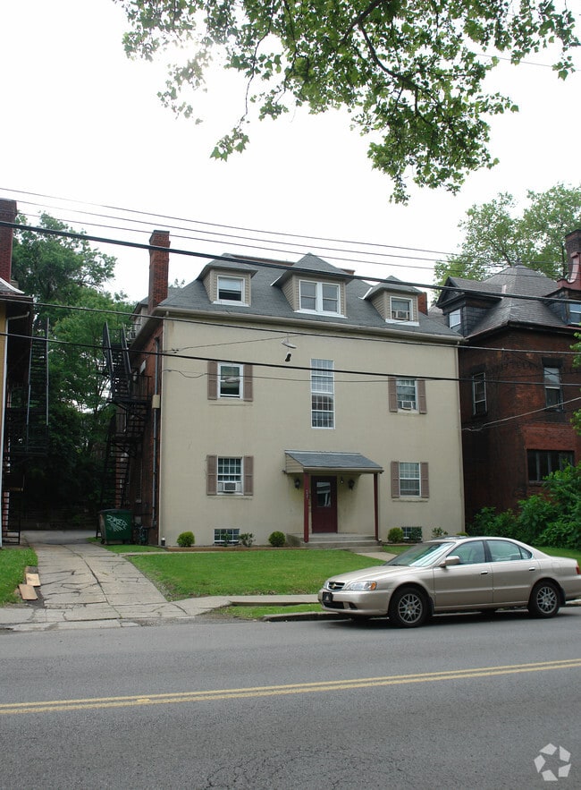 Primary Photo - 327 N Neville St