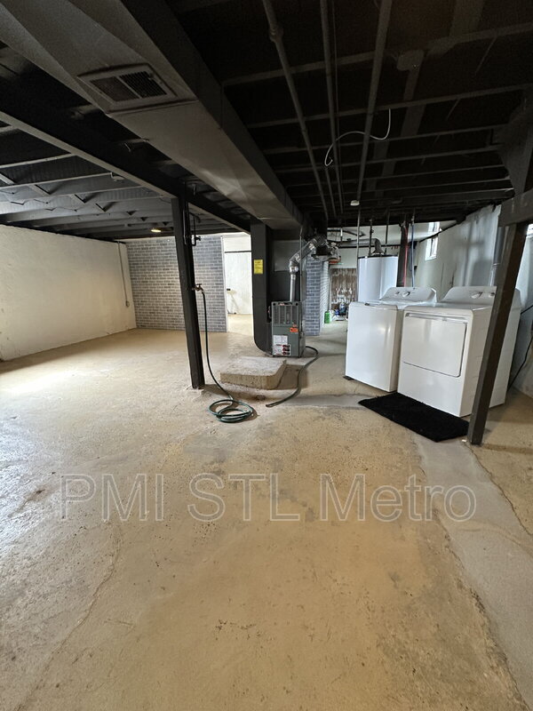 Building Photo - 1343 San Jacinto Ct