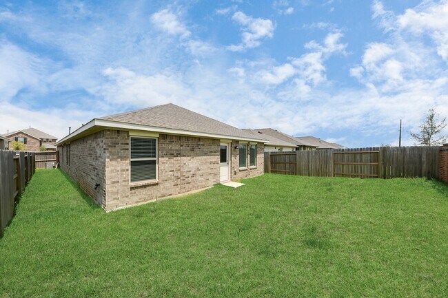 Building Photo - 3037 Pensacola Dr